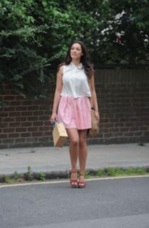 Kelly Brook feet photo thumbnail