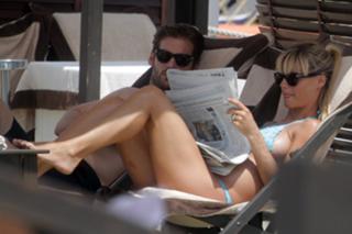 Michelle Hunziker feet photo thumbnail