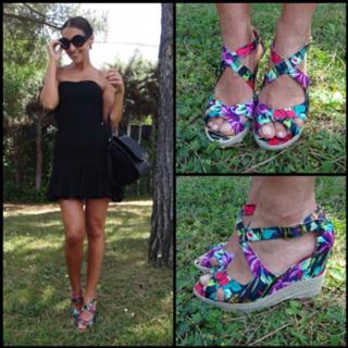 Paula Echevarría feet photo thumbnail