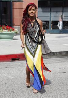 Christina Milian feet photo thumbnail