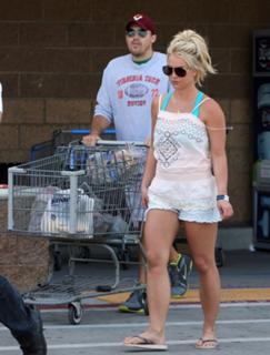 Britney Spears feet photo thumbnail