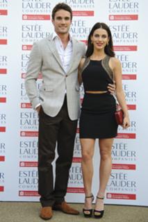 Jessica Lowndes feet photo thumbnail