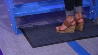 Rachel Riley feet photo thumbnail