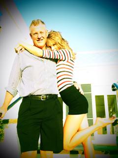 Taylor Swift feet photo thumbnail