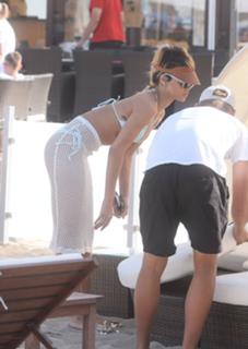 Rihanna feet photo thumbnail