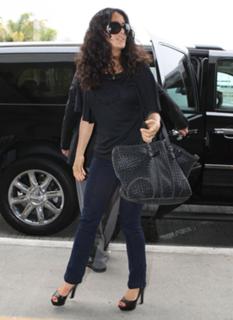 Salma Hayek feet photo thumbnail