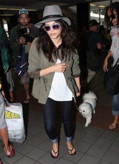 Jenna Dewan feet photo thumbnail