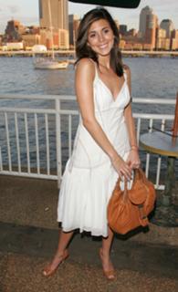 Jamie-Lynn Sigler feet photo thumbnail
