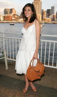 Jamie-Lynn Sigler feet photo thumbnail