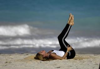 Doutzen Kroes feet photo thumbnail