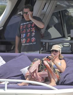 Uma Thurman feet photo thumbnail