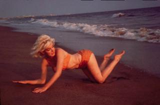 Marilyn Monroe feet photo thumbnail