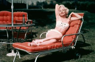 Marilyn Monroe feet photo thumbnail
