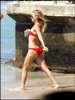 Kate Hudson feet photo thumbnail