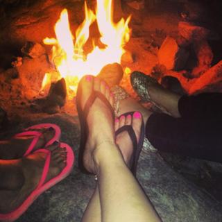 Tara Lipinski feet photo thumbnail