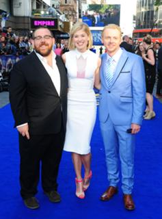 Rosamund Pike feet photo thumbnail