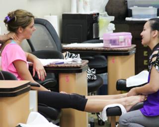 Ashley Greene feet photo thumbnail