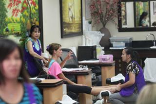 Ashley Greene feet photo thumbnail