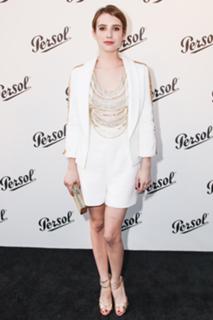 Emma Roberts feet photo thumbnail