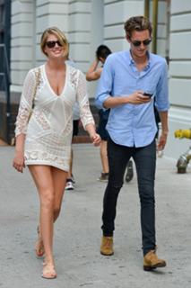 Kate Upton feet photo thumbnail