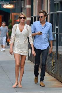 Kate Upton feet photo thumbnail