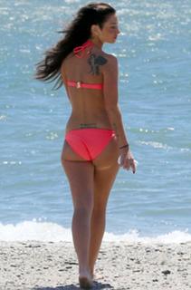 Tulisa feet photo thumbnail