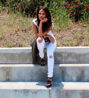 Rocsi Diaz feet photo thumbnail