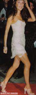 Victoria Beckham feet photo thumbnail