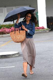 Jordana Brewster feet photo thumbnail