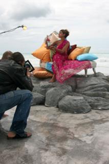 Eva Mendes feet photo thumbnail