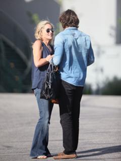 Sharon Stone feet photo thumbnail