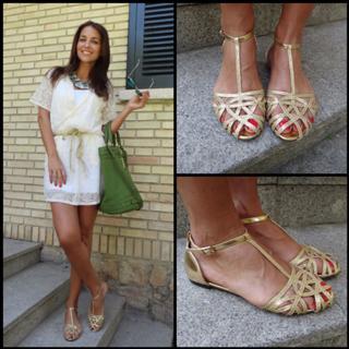 Paula Echevarría feet photo thumbnail