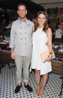 Sophia Bush feet photo thumbnail