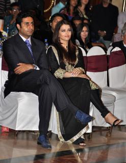 Aishwarya Rai Bachchan feet photo thumbnail