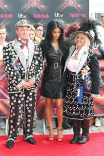 Nicole Scherzinger feet photo thumbnail