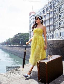 Anushka Sharma feet photo thumbnail