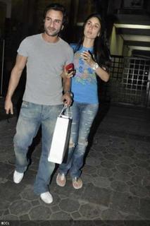 Kareena Kapoor feet photo thumbnail