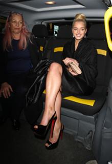 Helen Flanagan feet photo thumbnail