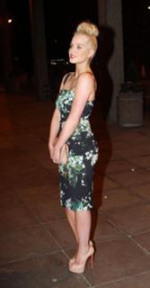 Helen Flanagan feet photo thumbnail