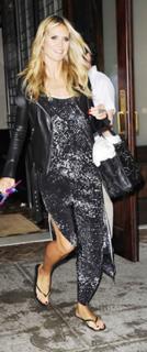 Heidi Klum feet photo thumbnail