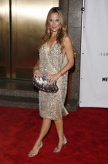 Molly Sims feet photo thumbnail