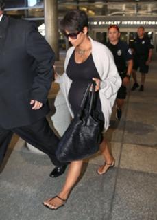 Halle Berry feet photo thumbnail