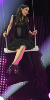 Lena Meyer-Landrut feet photo thumbnail