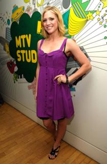 Brittany Snow feet photo thumbnail