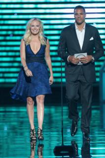 Malin Akerman feet photo thumbnail