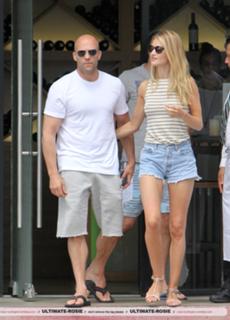 Rosie Huntington-Whiteley feet photo thumbnail