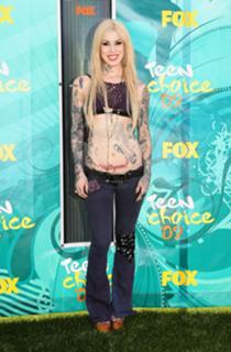 Katherine von Drachenberg feet photo thumbnail