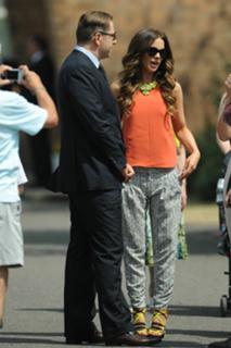Kate Beckinsale feet photo thumbnail