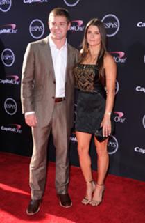 Danica Patrick feet photo thumbnail