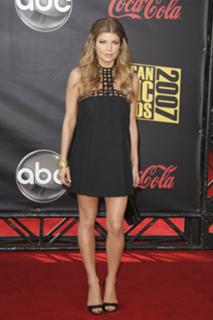 Fergie feet photo thumbnail